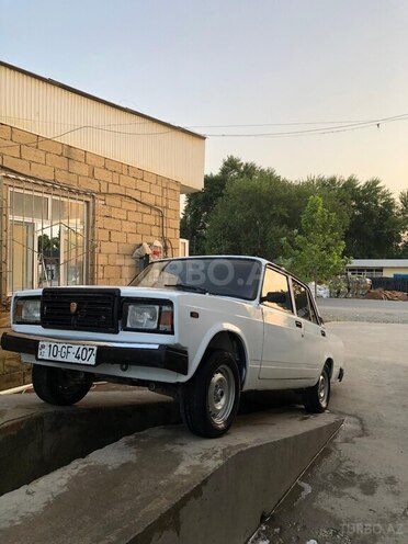 LADA (VAZ) 2107 1998, 91,900 km - 1.6 l - Salyan