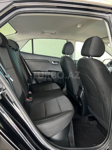 Kia Rio-11