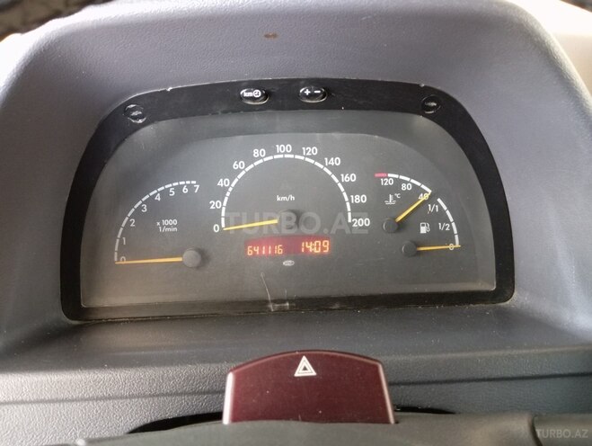 Mercedes Vito 112 2002, 641,000 km - 2.2 l - Hacıqabul
