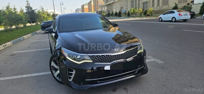 Kia Optima-4