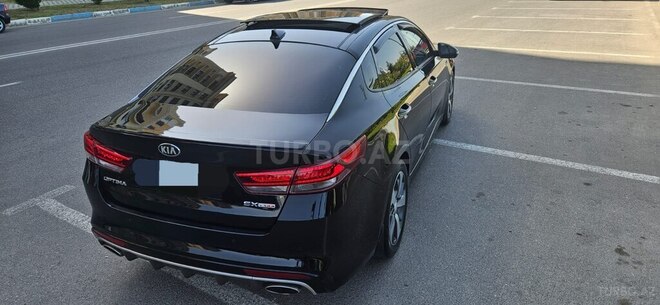 Kia Optima-11