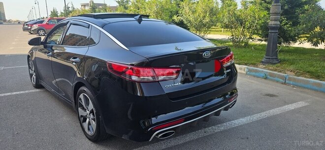 Kia Optima-16