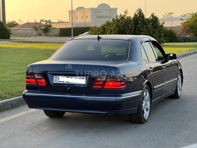 Mercedes E 220 d 2000, 283,588 km - 2.2 l - Bakı