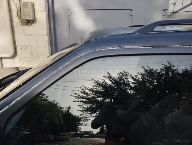 Mercedes E 220 1995, 326,200 km - 2.2 l - Bərdə