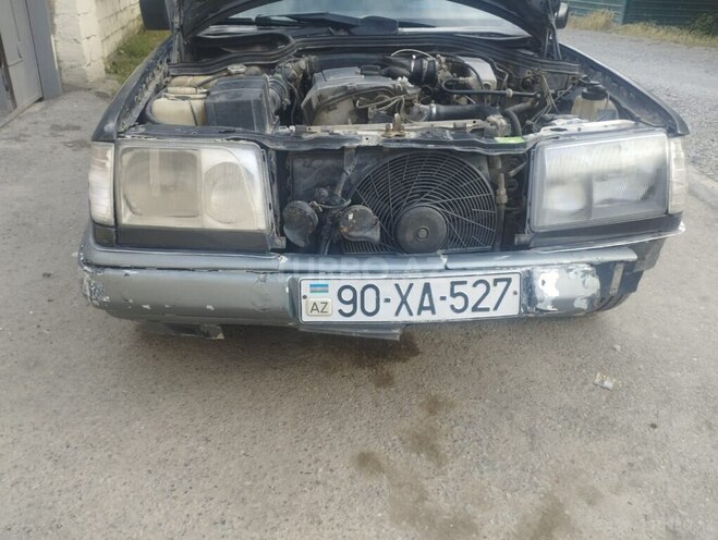 Mercedes E 220 1995, 326,200 km - 2.2 l - Bərdə