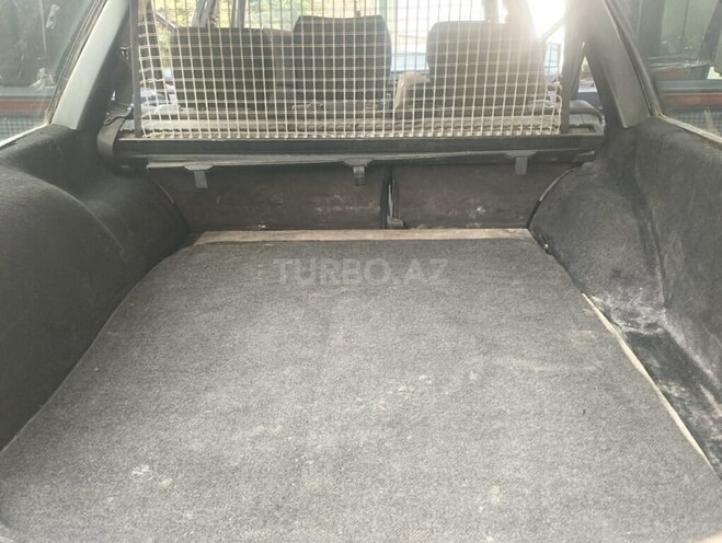 Mercedes E 220 1995, 326,200 km - 2.2 l - Bərdə