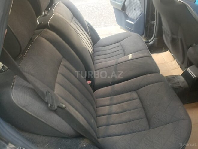 Mercedes E 220 1995, 326,200 km - 2.2 l - Bərdə