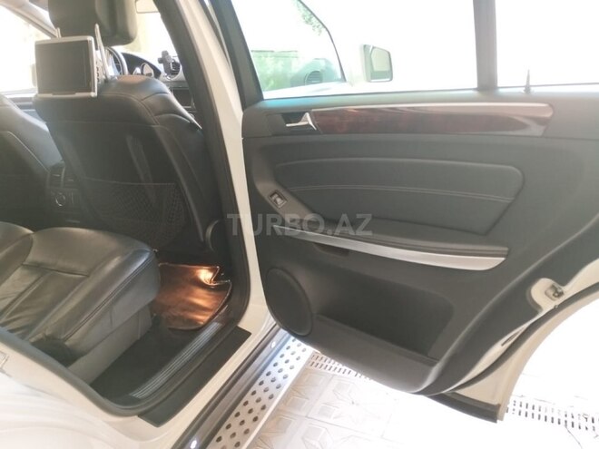 Mercedes GL 550 2011, 90,000 km - 5.5 л - Bakı