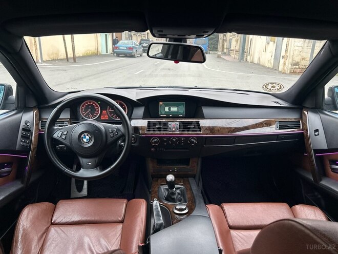 BMW 520 2006, 329,000 km - 2.0 l - Bakı
