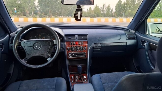 Mercedes C 200 1999, 468,590 km - 2.0 л - Mingəçevir