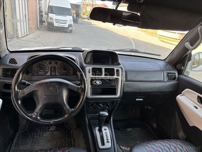Mitsubishi Pajero io 1999, 175,280 km - 1.8 л - Bakı