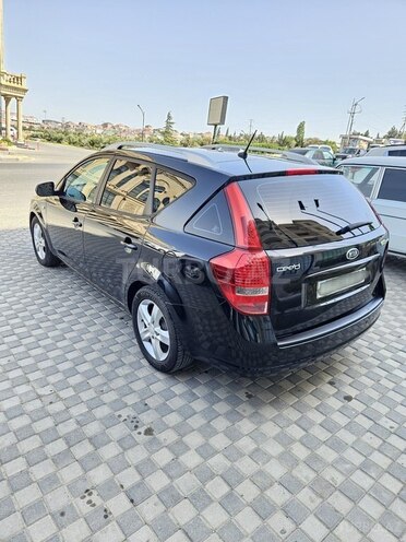 Kia  2010, 303,068 km - 1.6 l - Bakı