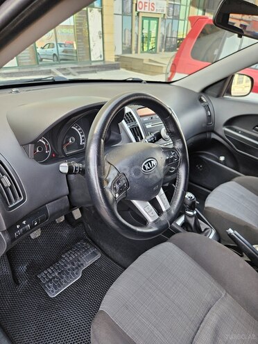 Kia  2010, 303,068 km - 1.6 l - Bakı