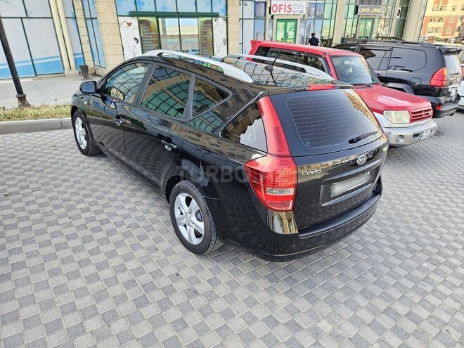 Kia  2010, 303,068 km - 1.6 l - Bakı