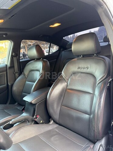 Hyundai Elantra 2018, 127,138 km - 1.6 л - Bakı