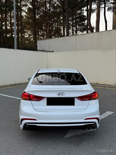 Hyundai Elantra 2018, 127,138 km - 1.6 л - Bakı