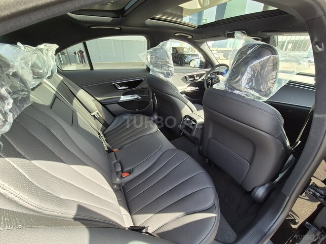 Mercedes E 350 e-13