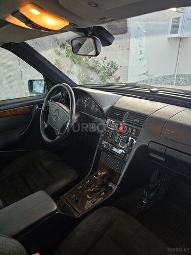 Mercedes C 240 1999, 318,747 km - 2.4 л - Bakı
