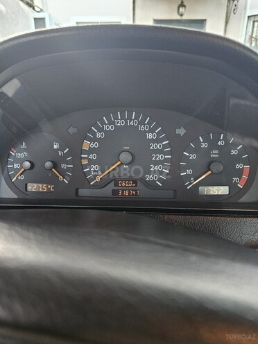 Mercedes C 240 1999, 318,747 km - 2.4 л - Bakı