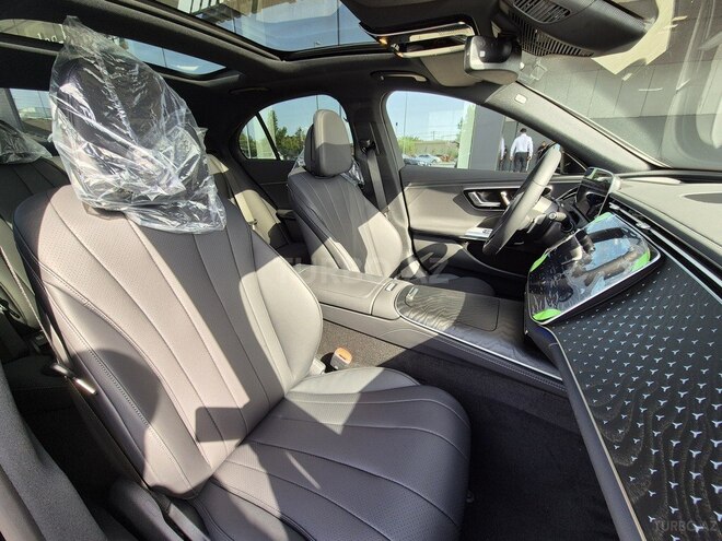Mercedes E 350 e-9