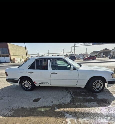 Mercedes E 250 1994, 336,000 km - 2.5 l - Bakı