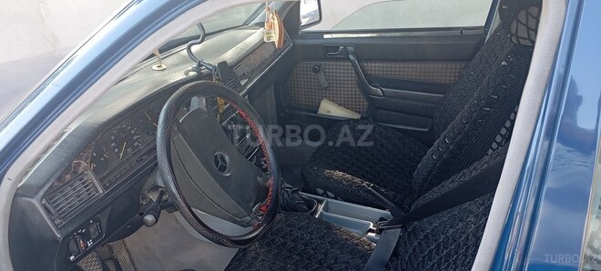 Mercedes 190 1990, 217,999 km - 2.0 l - Neftçala