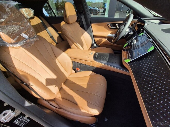 Mercedes E 350 e-9