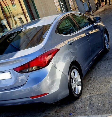 Hyundai Elantra 2015, 233,355 km - 1.6 l - Bakı