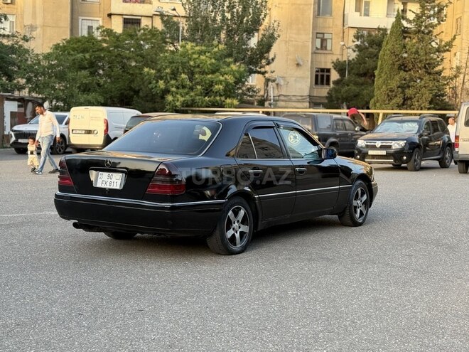 Mercedes C 250 1996, 325,821 km - 2.5 l - Bakı