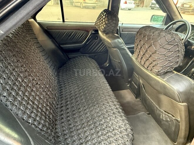 Mercedes C 250 1996, 325,821 km - 2.5 l - Bakı