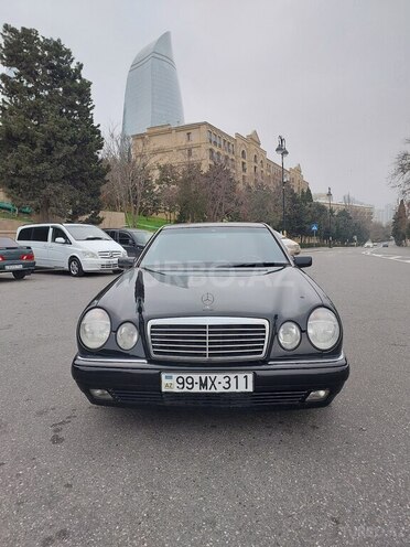 Mercedes E 240 1997, 190,000 km - 2.4 l - Bakı
