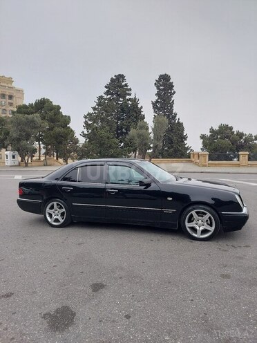 Mercedes E 240 1997, 190,000 km - 2.4 l - Bakı