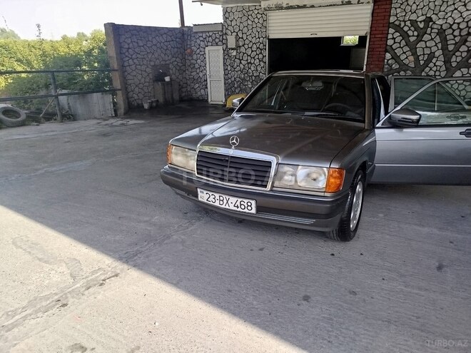 Mercedes 190 1990, 172,000 km - 2.3 l - Göyçay