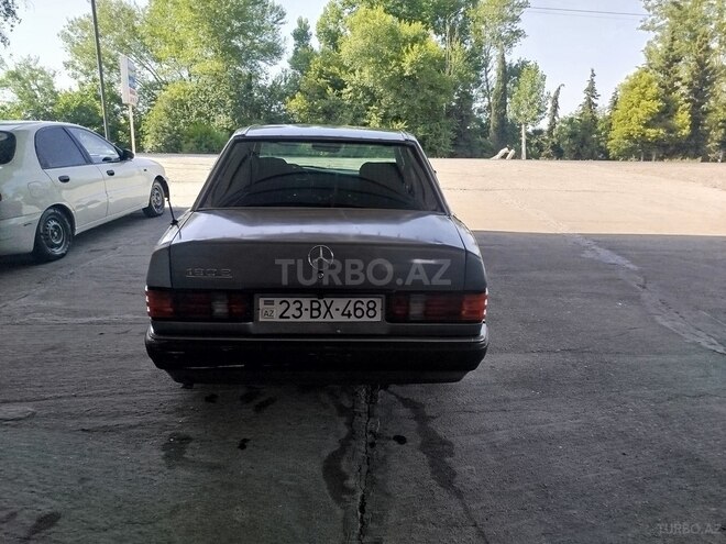 Mercedes 190 1990, 172,000 km - 2.3 l - Göyçay
