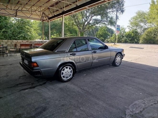 Mercedes 190 1990, 172,000 km - 2.3 l - Göyçay