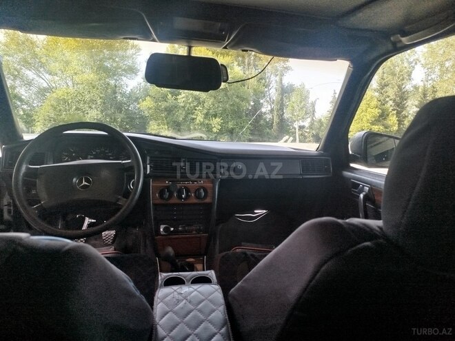 Mercedes 190 1990, 172,000 km - 2.3 l - Göyçay