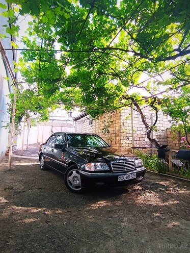 Mercedes C 230 1997, 265,000 km - 2.3 l - Bakı