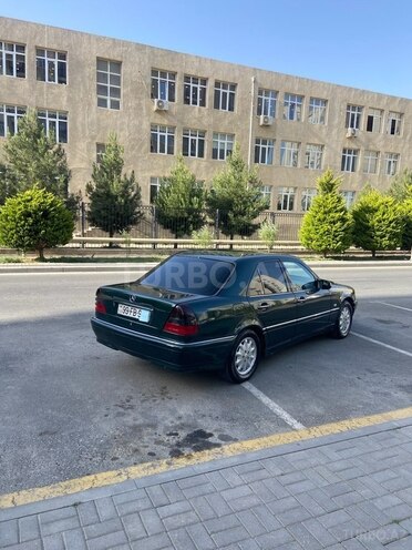 Mercedes C 220 d 1999, 338,000 km - 2.2 л - Bakı