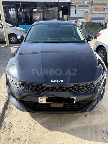 Kia K5-1