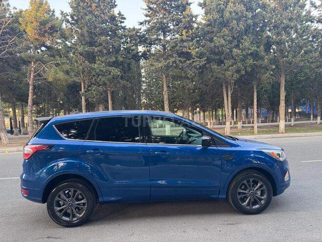 Ford Escape 2017, 241,000 km - 1.5 l - Sumqayıt