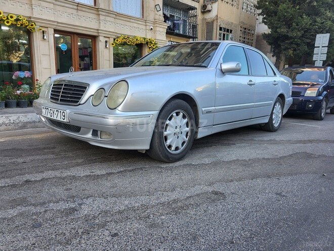 Mercedes E 280 1999, 303,000 km - 2.8 л - Bakı