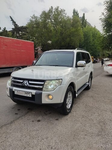 Mitsubishi Pajero 2008, 244,000 km - 3.0 л - Bakı