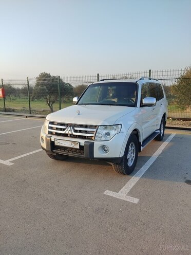 Mitsubishi Pajero 2008, 244,000 km - 3.0 л - Bakı