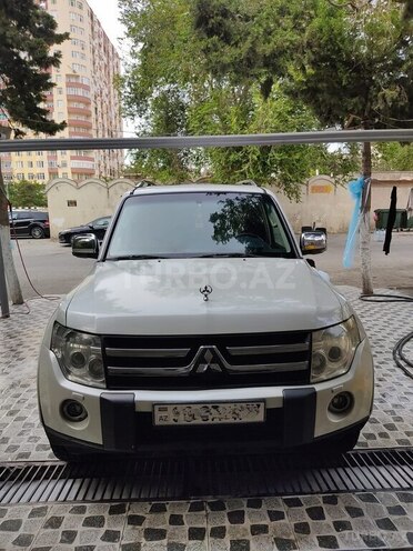 Mitsubishi Pajero 2008, 244,000 km - 3.0 л - Bakı