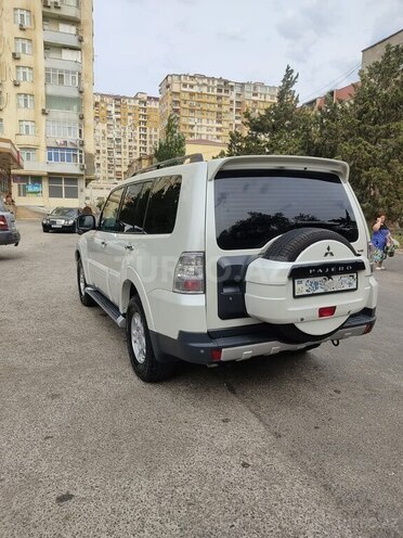 Mitsubishi Pajero 2008, 244,000 km - 3.0 л - Bakı