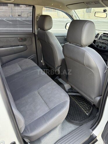 Toyota Hilux 2013, 159,325 km - 2.5 l - Bakı