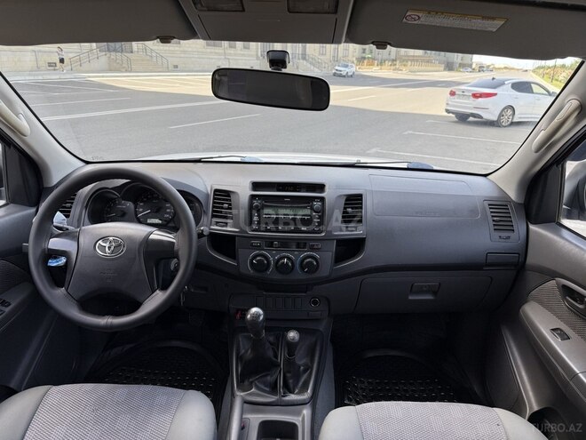 Toyota Hilux 2013, 159,325 km - 2.5 l - Bakı