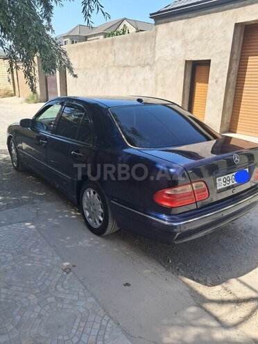 Mercedes E 240 1999, 320,000 km - 2.4 l - Sumqayıt