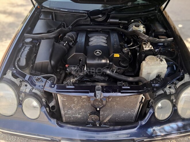 Mercedes E 240 1999, 320,000 km - 2.4 l - Sumqayıt