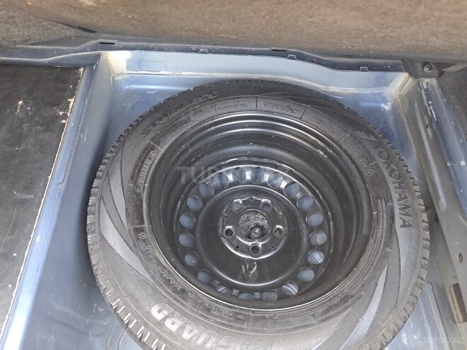 Mercedes E 240 1999, 320,000 km - 2.4 l - Sumqayıt
